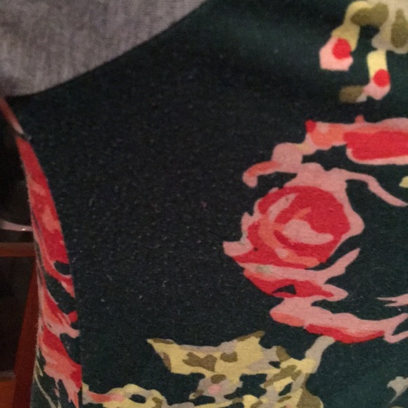 Lularoe Floral Randy 🦄 - Picture 4 of 7